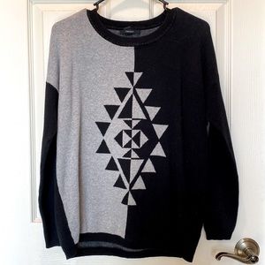 Black and gray pattern sweater